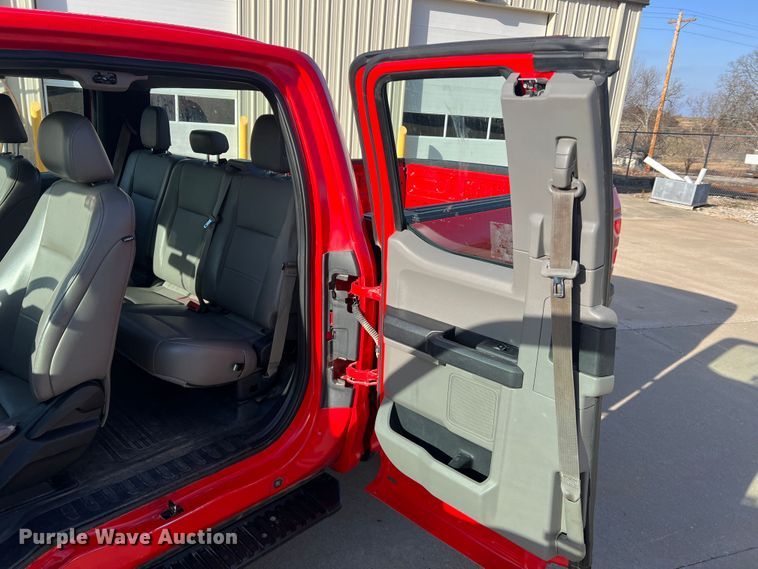 image for item MM9103 2019 Ford F150 XL  SuperCab pickup truck