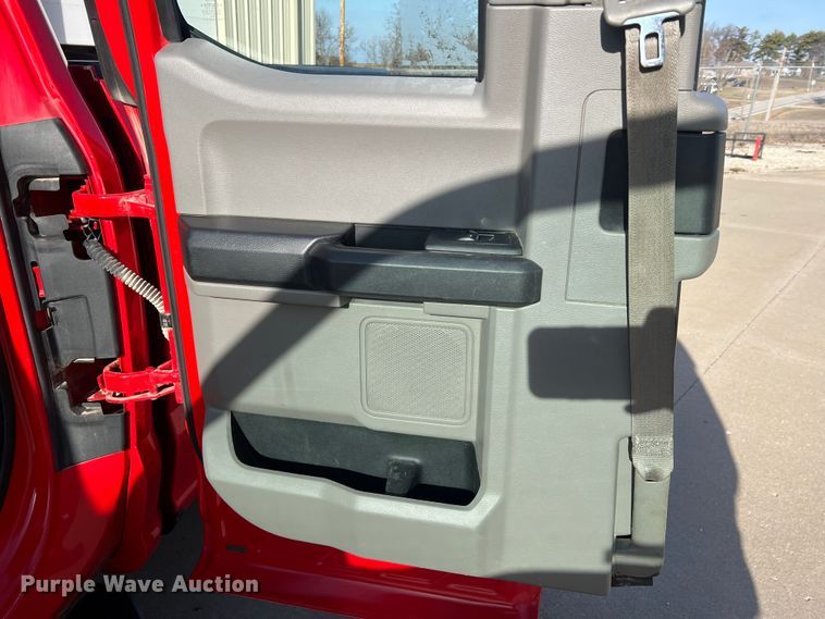 image for item MM9103 2019 Ford F150 XL  SuperCab pickup truck