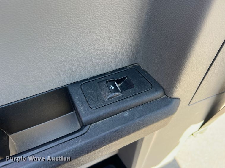 image for item MM9103 2019 Ford F150 XL  SuperCab pickup truck