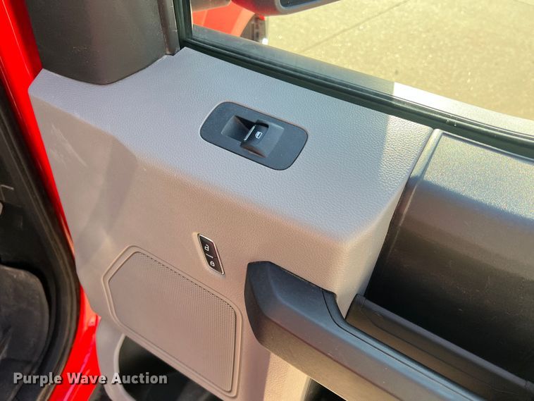 image for item MM9103 2019 Ford F150 XL  SuperCab pickup truck