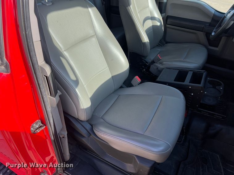 image for item MM9103 2019 Ford F150 XL  SuperCab pickup truck