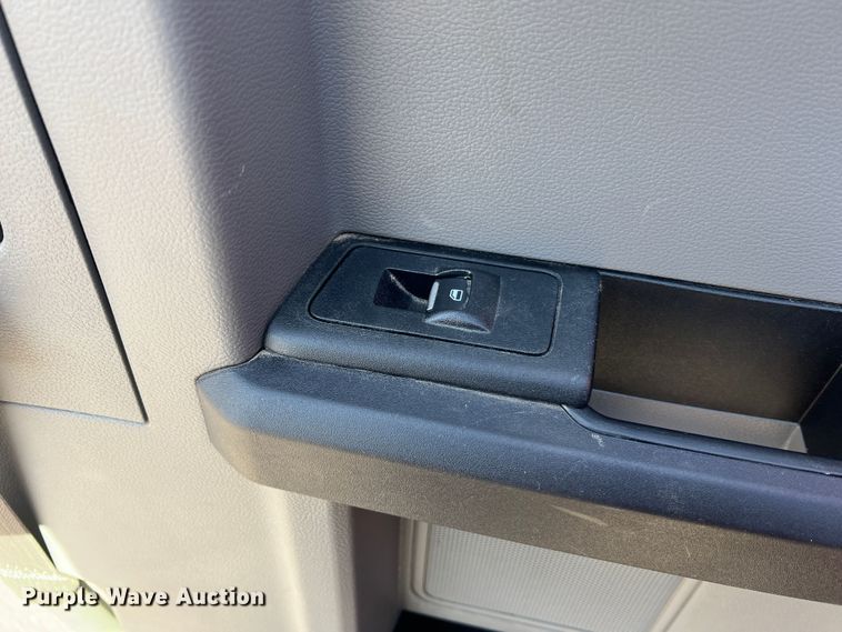 image for item MM9103 2019 Ford F150 XL  SuperCab pickup truck