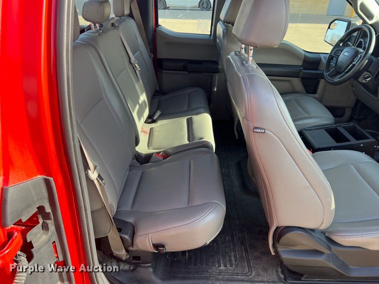 image for item MM9103 2019 Ford F150 XL  SuperCab pickup truck