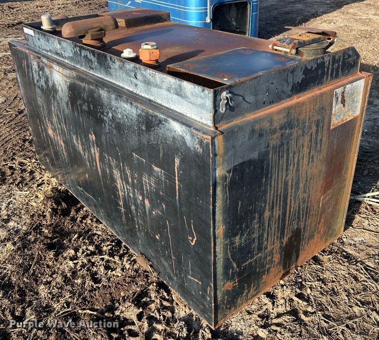 image for item MM9122 Oil tank