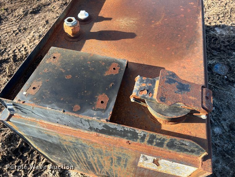 image for item MM9122 Oil tank