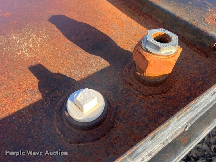 image for item MM9122 Oil tank