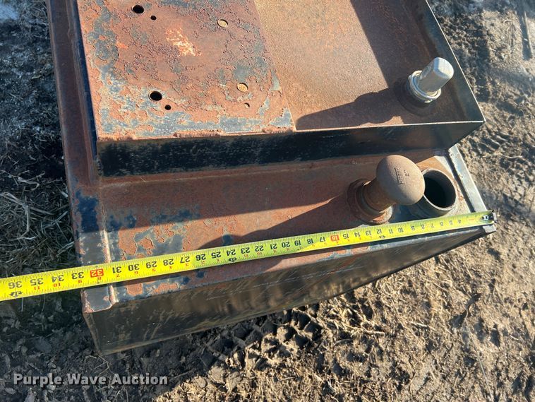 image for item MM9122 Oil tank