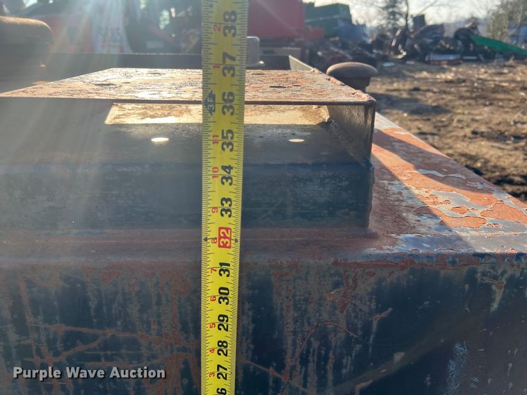 image for item MM9122 Oil tank