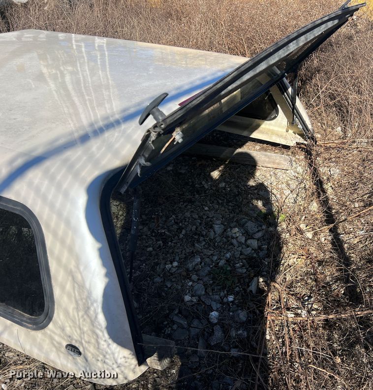 image for item MM9138 truck topper