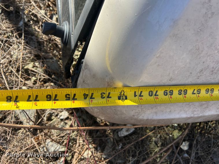 image for item MM9138 truck topper