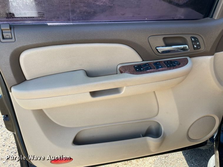 image for item MM9284 2007 GMC Sierra Classic 1500 SLT  Crew Cab pickup truck