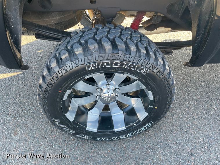 image for item MM9284 2007 GMC Sierra Classic 1500 SLT  Crew Cab pickup truck