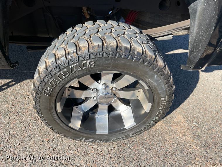 image for item MM9284 2007 GMC Sierra Classic 1500 SLT  Crew Cab pickup truck