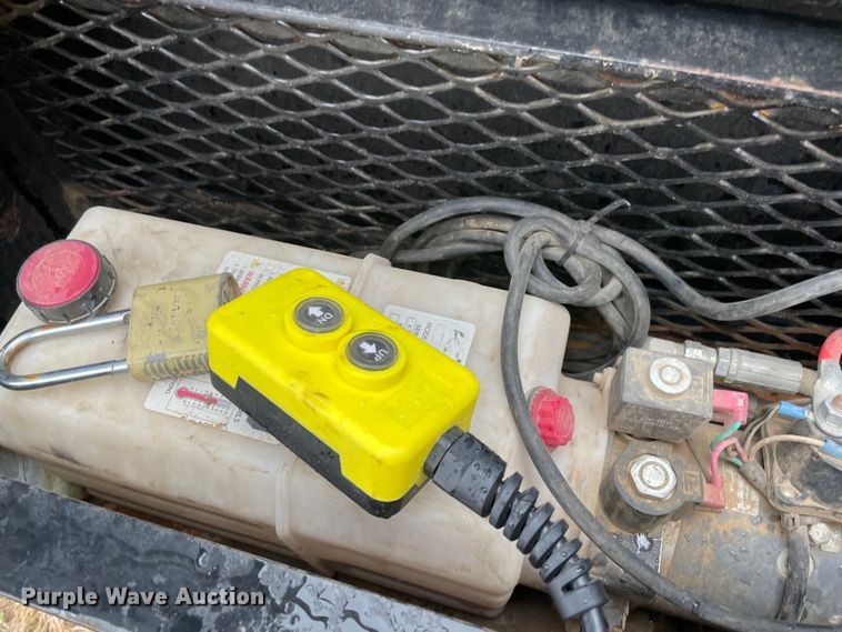 image for item MM9292 2018 Kerr-Bilt  tilt deck equipment trailer