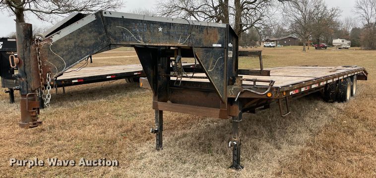 image for item MM9293 2000 Trail Master  equipment trailer