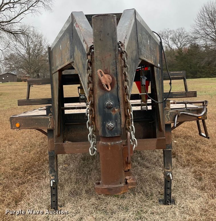 image for item MM9293 2000 Trail Master  equipment trailer