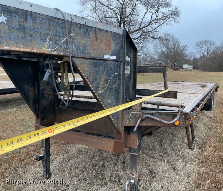 image for item MM9293 2000 Trail Master  equipment trailer