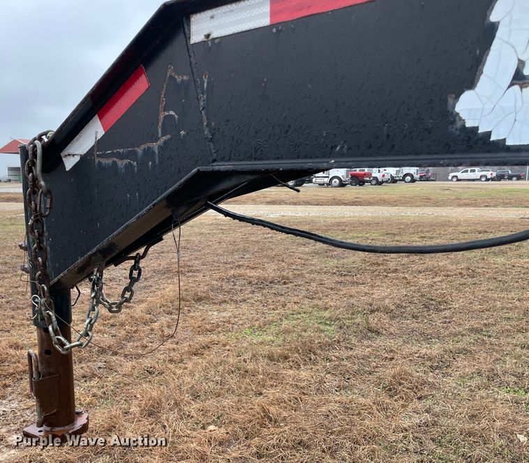 image for item MM9294 2011 Elite  equipment trailer