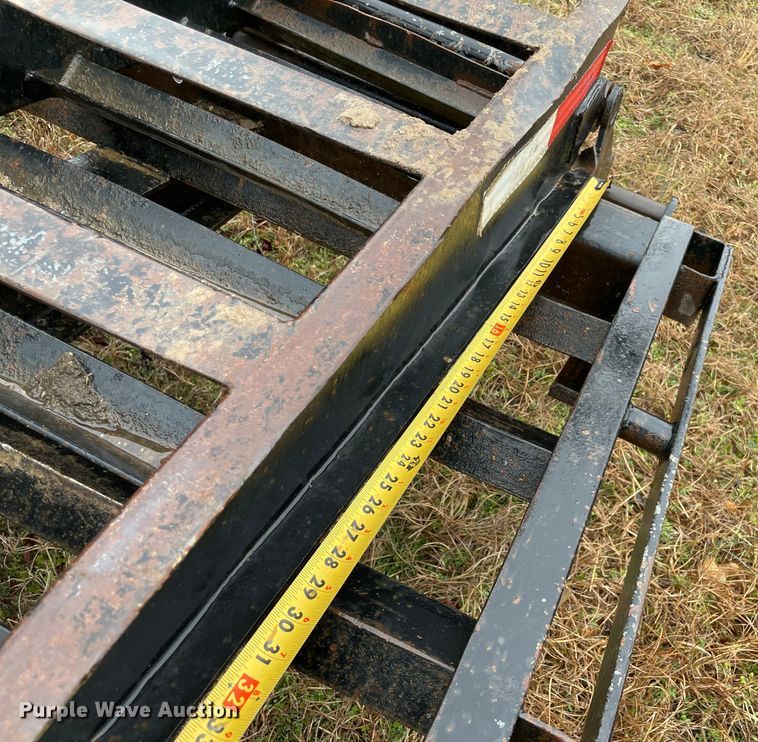 image for item MM9294 2011 Elite  equipment trailer