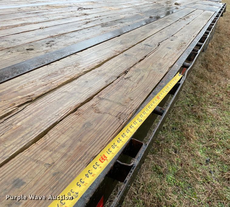 image for item MM9294 2011 Elite  equipment trailer