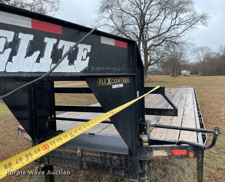 image for item MM9294 2011 Elite  equipment trailer