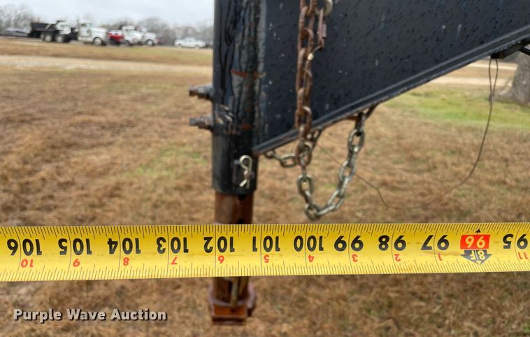 image for item MM9294 2011 Elite  equipment trailer