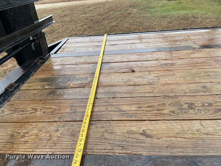 image for item MM9294 2011 Elite  equipment trailer