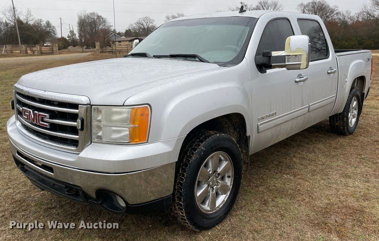 image for item MM9296 2013 GMC Sierra 1500 SLE  Crew Cab pickup truck