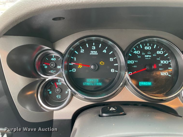 image for item MM9296 2013 GMC Sierra 1500 SLE  Crew Cab pickup truck