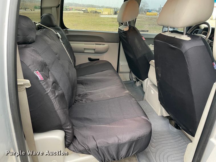 image for item MM9296 2013 GMC Sierra 1500 SLE  Crew Cab pickup truck