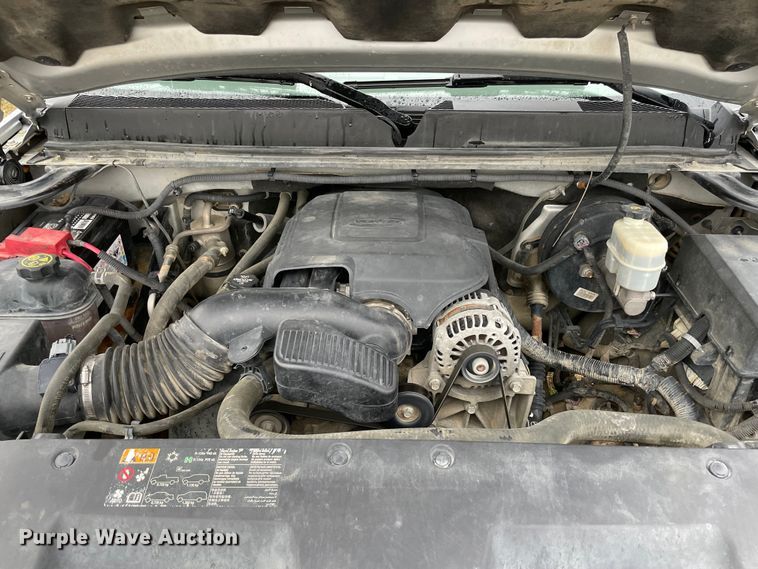 image for item MM9296 2013 GMC Sierra 1500 SLE  Crew Cab pickup truck