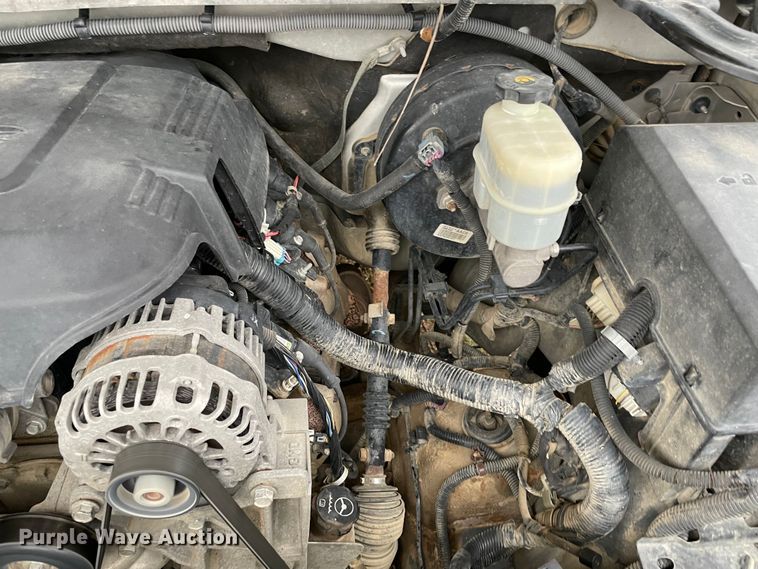 image for item MM9296 2013 GMC Sierra 1500 SLE  Crew Cab pickup truck