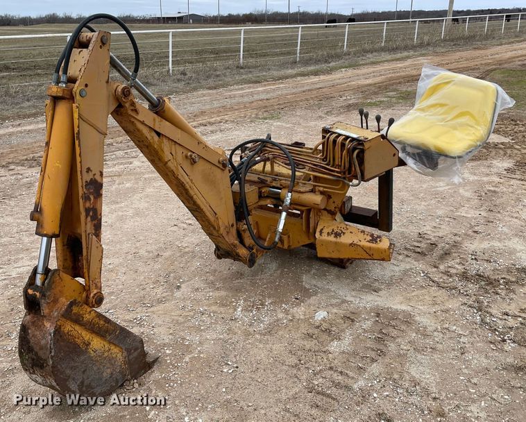 image for item MM9298 Davis Manufacturing  skid steer backhoe