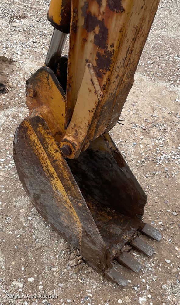 image for item MM9298 Davis Manufacturing  skid steer backhoe