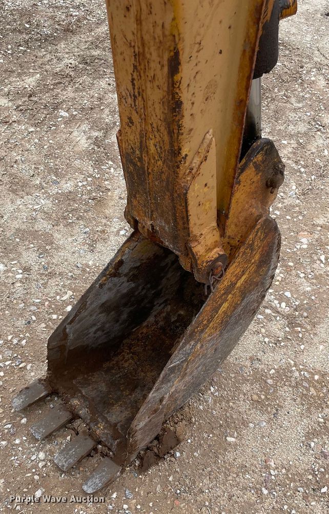 image for item MM9298 Davis Manufacturing  skid steer backhoe