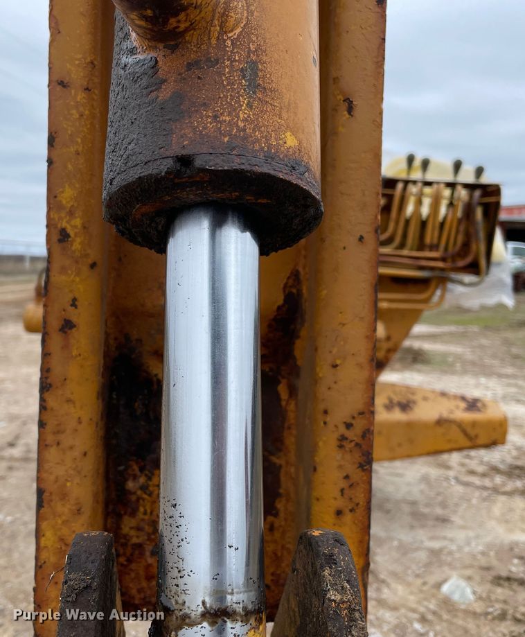 image for item MM9298 Davis Manufacturing  skid steer backhoe