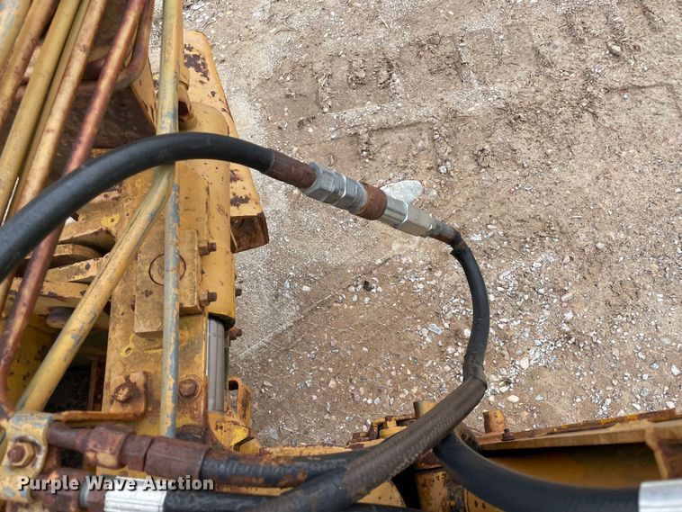 image for item MM9298 Davis Manufacturing  skid steer backhoe