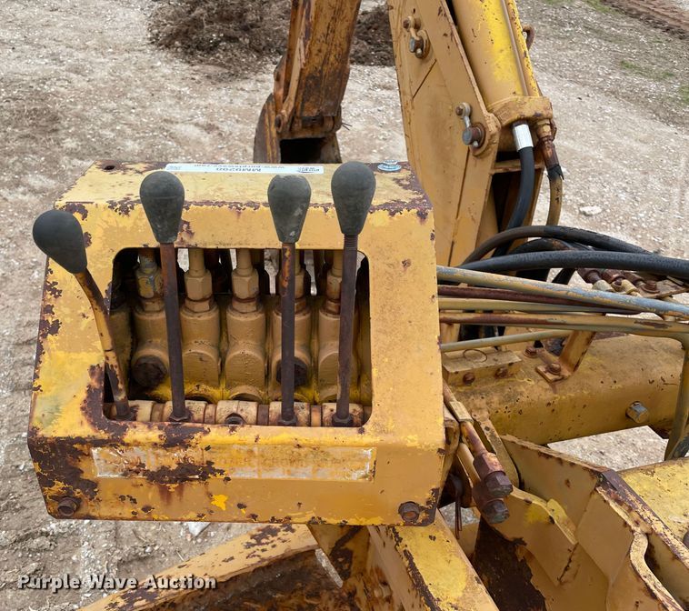 image for item MM9298 Davis Manufacturing  skid steer backhoe