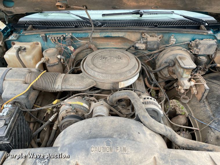 image for item MM9300 1994 Chevrolet K2500  bale bed pickup truck