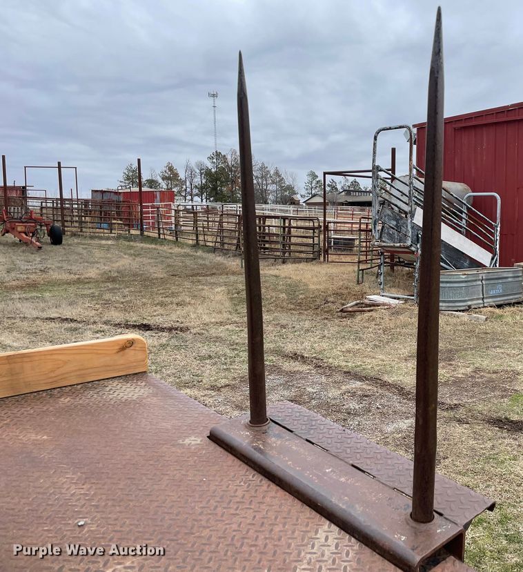 image for item MM9300 1994 Chevrolet K2500  bale bed pickup truck