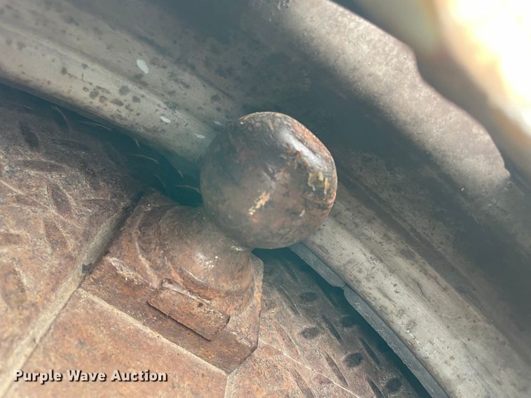 image for item MM9300 1994 Chevrolet K2500  bale bed pickup truck