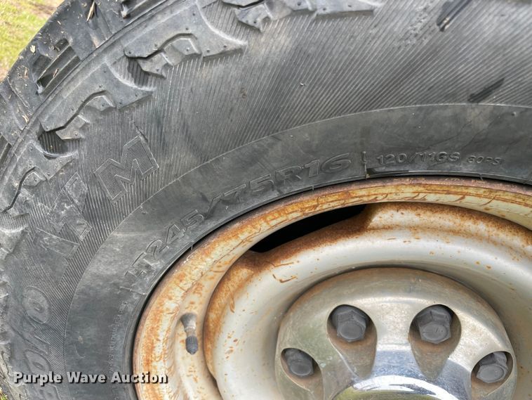 image for item MM9300 1994 Chevrolet K2500  bale bed pickup truck