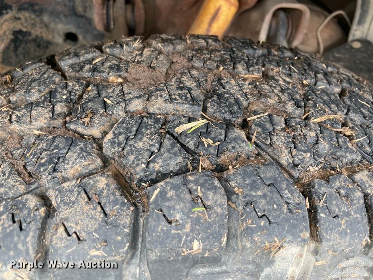 image for item MM9300 1994 Chevrolet K2500  bale bed pickup truck