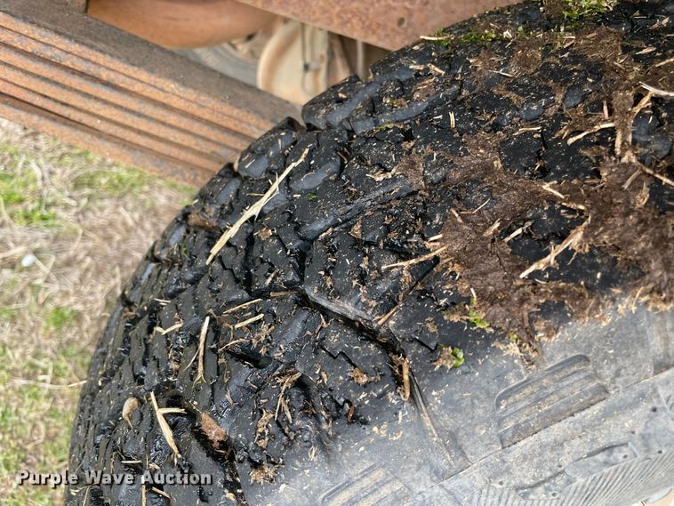 image for item MM9300 1994 Chevrolet K2500  bale bed pickup truck