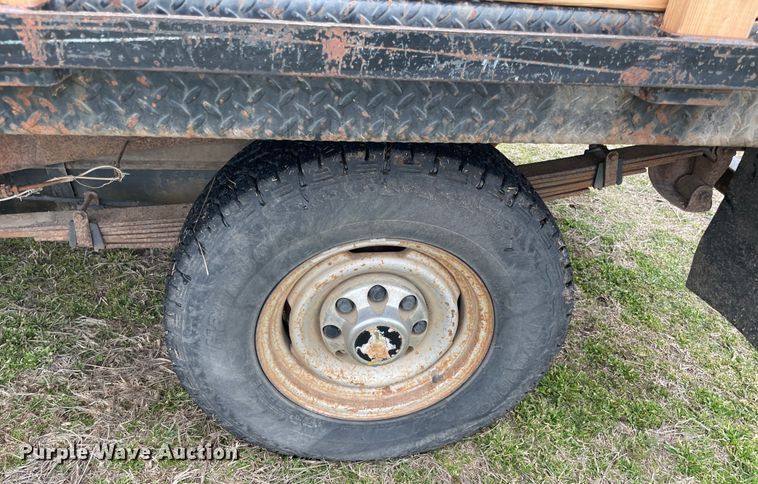 image for item MM9300 1994 Chevrolet K2500  bale bed pickup truck