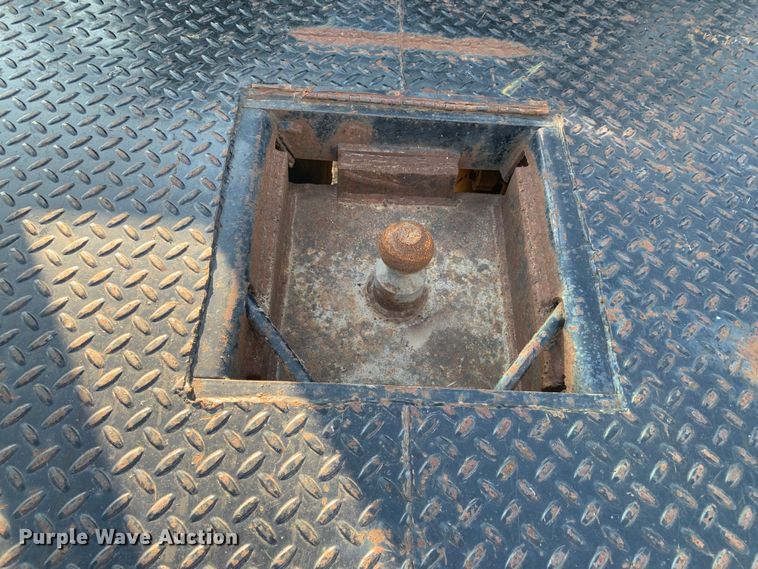 image for item MM9709 1999 Dodge Ram 3500  Quad Cab flatbed pickup truck