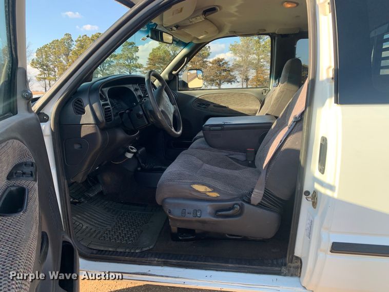 image for item MM9709 1999 Dodge Ram 3500  Quad Cab flatbed pickup truck