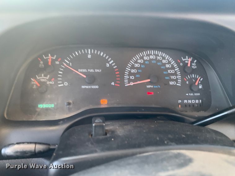 image for item MM9709 1999 Dodge Ram 3500  Quad Cab flatbed pickup truck