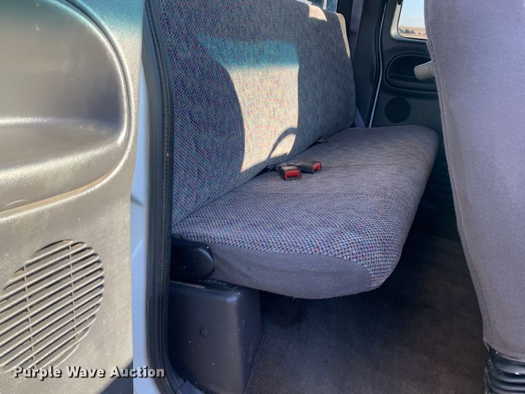 image for item MM9709 1999 Dodge Ram 3500  Quad Cab flatbed pickup truck