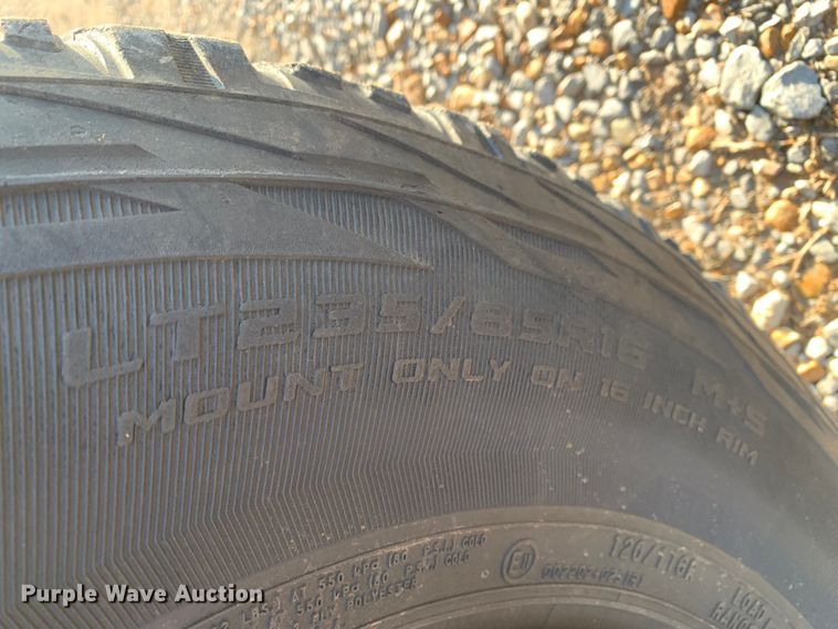 image for item MM9709 1999 Dodge Ram 3500  Quad Cab flatbed pickup truck